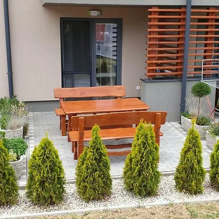 Apartmanovy Dom Diamond Sima 아파트